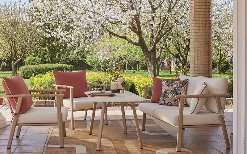 Balkon ve Bahçenizde Konforu Arttıran Aksesuarlar
